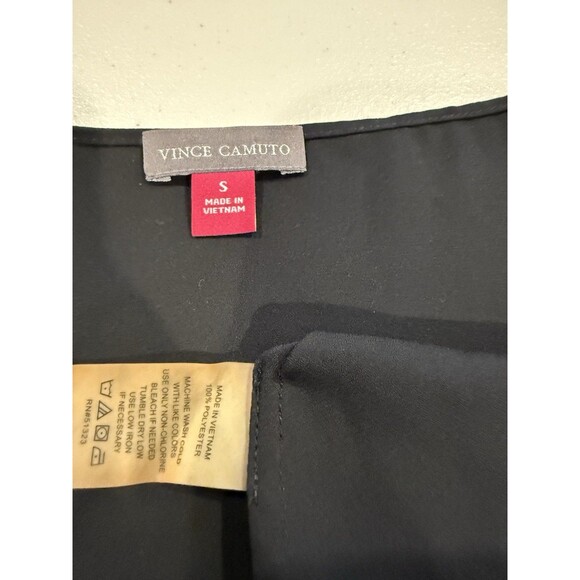Vince Camuto Top Womens Small Black Sleeveless V-Neck Sheer Lightweight Career - Picture 3 of 5